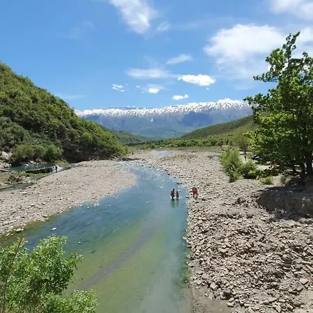 بيت ضيافة Ilir 1