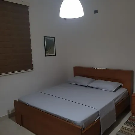 Ilir 1 Guest house *